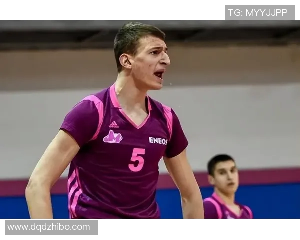 约维奇表现不佳仅得2分5失误轮换调整势在必行