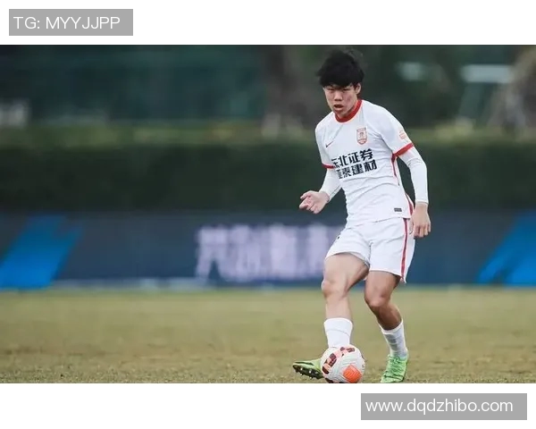 玄智健和贺一然成功入选U22国足将于6日启程昆明集训备战赛事 玄智健和贺一然成功入选U22国足将于6日启程昆明集训备战赛事