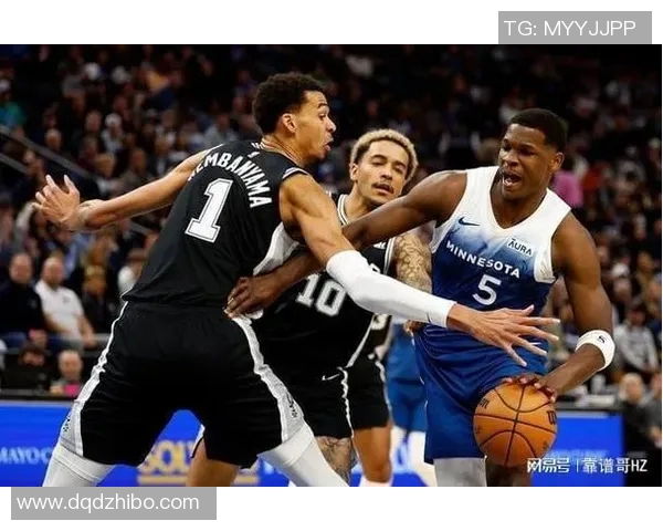 A史密斯盛赞爱德华兹未来将引领联盟成为新一代明星球员