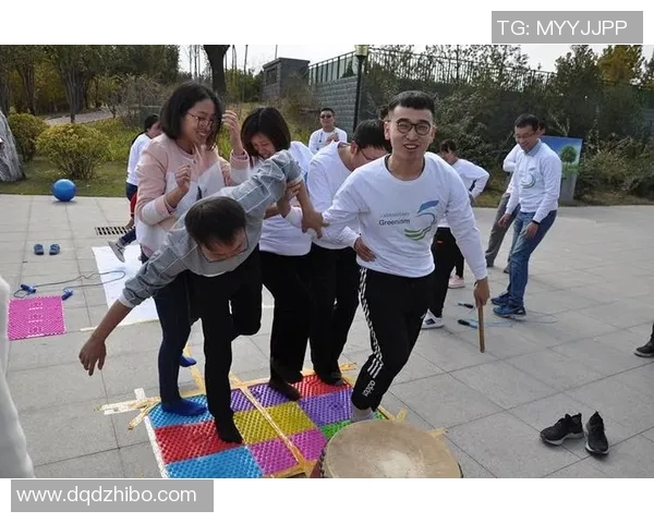 米奇赞尼克斯团队协作紧密展现团结精神执行力到位